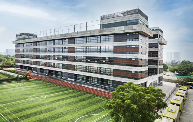 Middle & Senior Campus | Heritage Avenue